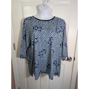 Lands End 2x blue and white 100% cotton 3/4 sleeve top